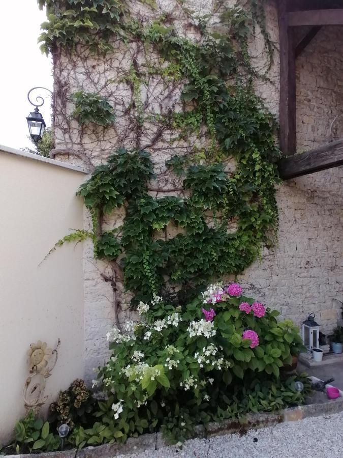 Chambre d'hôtes Esprit de Famille Landreville Exterior foto